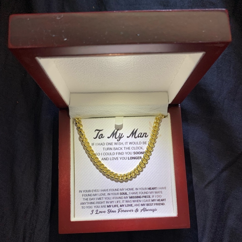 To my man gold chain with lighting box